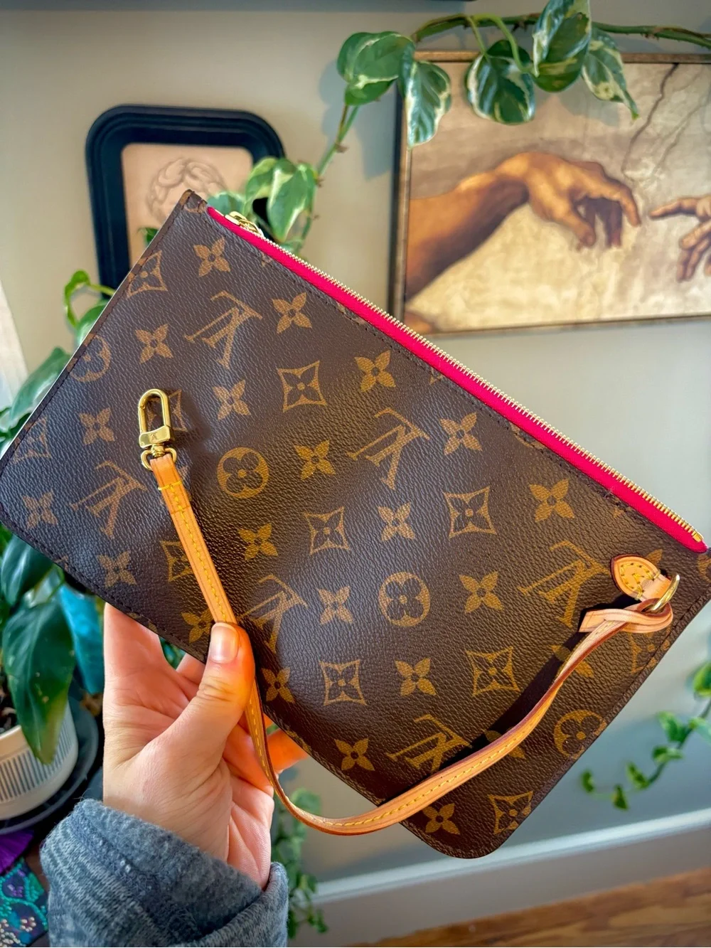 Louis Vuitton Neverfull GM Monogram Pivoine Interior with Pochette and Tan Trim - Picture 5 of 10